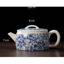 Porcelain teapot with wisteria (260ml)